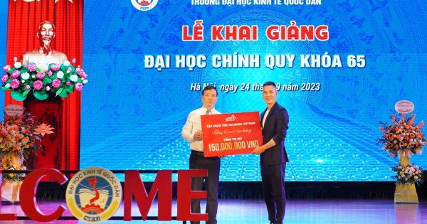 TNG Holdings Vietnam tiếp sức giấc mơ đến trường cho tân sinh viên đặc biệt khó khăn