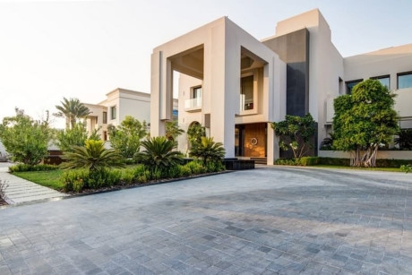 2. Căn biệt thự rộng 2.972 m2 tại Emirates Hills Villa &ndash; 48.7 triệu USD.