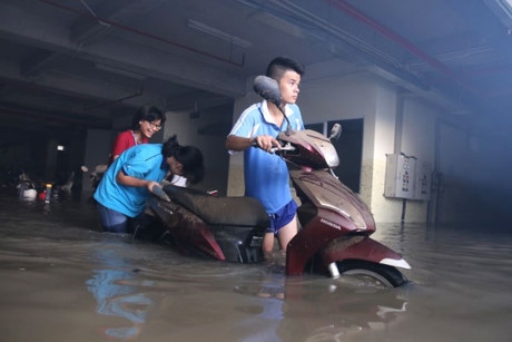 Mưa ngập, Ký túc xá ĐH Quốc gia TP HCM thiệt hại 4 tỷ