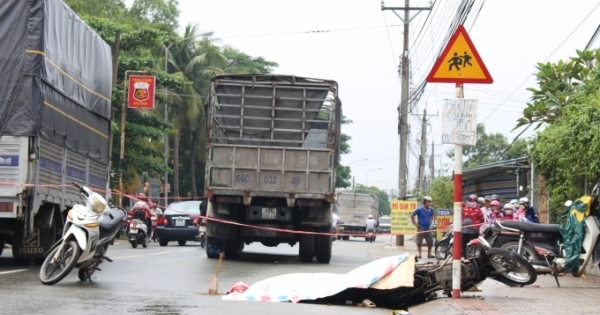 Va chạm với ô tô, người đàn ông tử vong tại chỗ