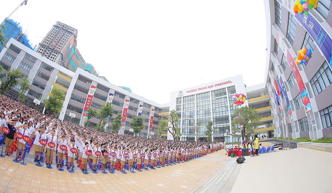 Trong tương lai, Tập đo&agrave;n Vingroup sẽ d&agrave;nh 5.000 tỉ đồng x&acirc;y dựng hai trường ĐH y v&agrave; ĐH quốc tế theo m&ocirc; h&igrave;nh phi lợi nhuận