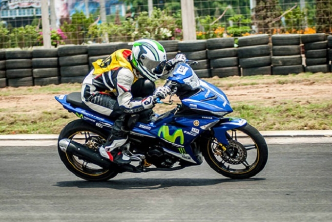 Giải v&ocirc; địch Moto Happyland v&agrave; giấc mơ chuy&ecirc;n nghiệp