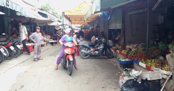 Mâu thuẫn trong chợ, hai anh em họ bị đâm tử vong