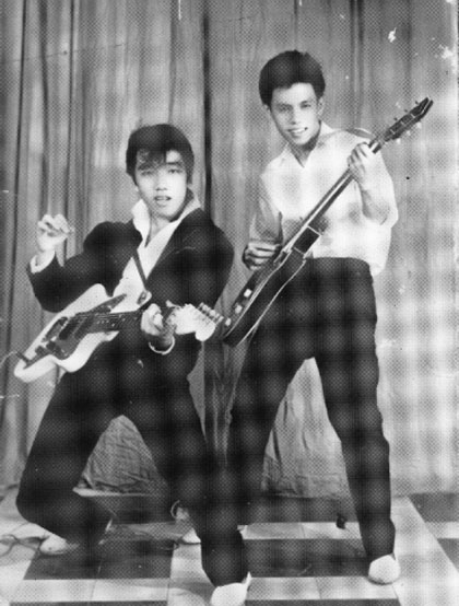 Elvis Phương v&agrave; Nguyễn Trung Cang.