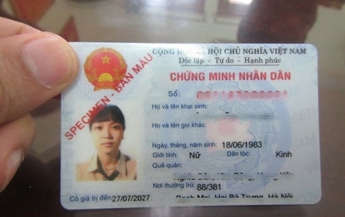 Thu phí cấp thẻ căn cước là không sai?