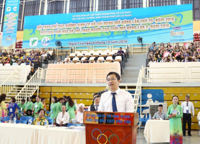 &Ocirc;ng Mai Thanh Việt &ndash; Gi&aacute;m đốc Marketing ng&agrave;nh h&agrave;ng Sữa Bột Vinamilk chia sẻ về h&agrave;nh tr&igrave;nh chăm s&oacute;c sức khỏe cho người cao tuổi của Vinamilk.