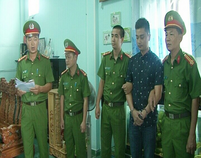 Th&ecirc;m một đối tượng bị bắt giữ.