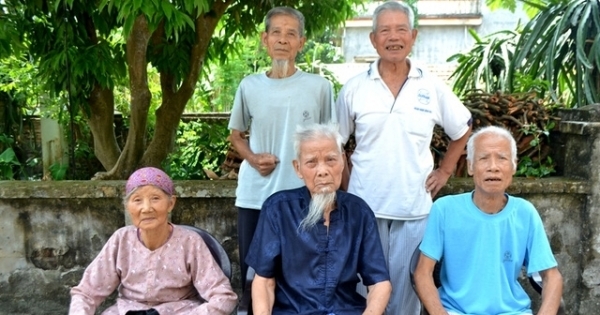 Cuộc sống thú vị của 5 anh em ruột đều gần trăm tuổi ở Hải Dương
