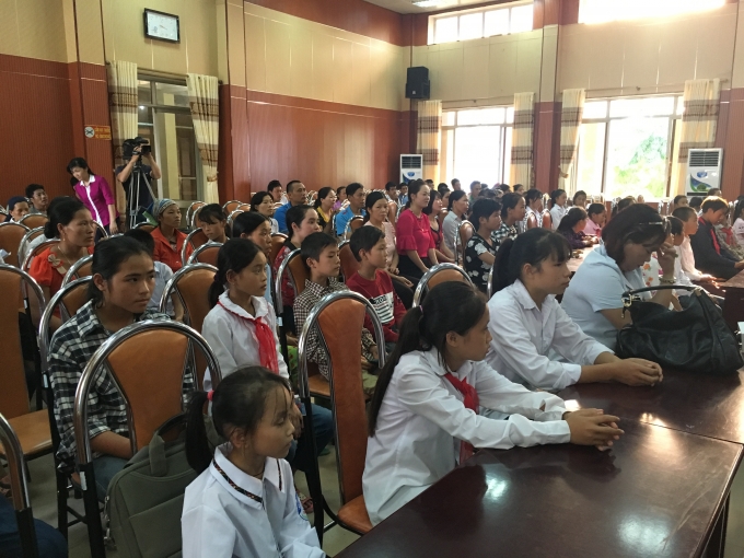 Ấm l&ograve;ng miền bi&ecirc;n viễn