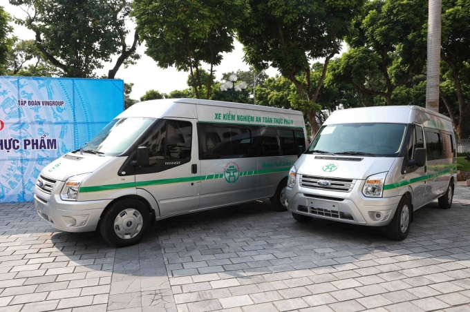 Đ&acirc;y l&agrave; loại xe lưu động được trang bị hiện đại k&egrave;m theo c&aacute;c bộ test kit để thực hiện kiểm tra nhanh chất lượng thực phẩm.