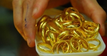 Giá vàng ngày 11/10: Vàng hồi phục sau cơn bán tháo