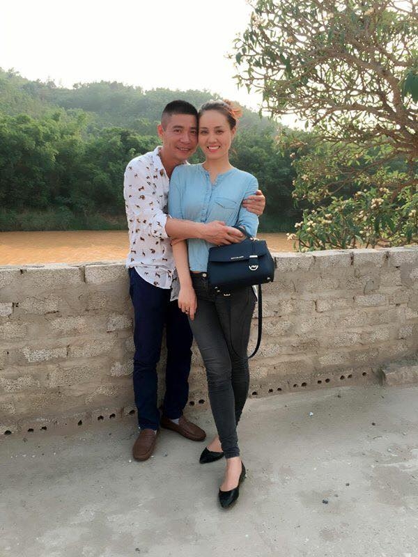 Bạn g&aacute;i nghệ sỹ C&ocirc;ng L&yacute; l&agrave; một ph&oacute;ng vi&ecirc;n