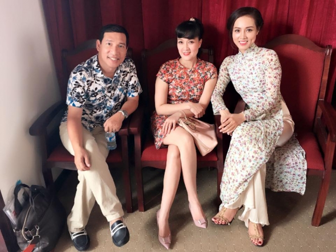 V&igrave; l&agrave;m trong ng&agrave;nh truyền th&ocirc;ng n&ecirc;n Ngọc H&agrave; kh&aacute; th&acirc;n với nhiều nghệ sỹ nổi tiếng.