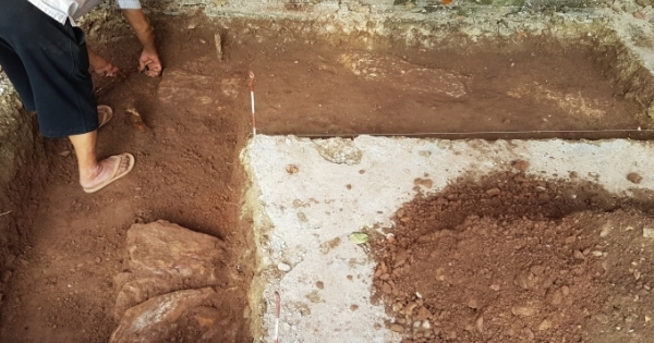 Thăm dò khảo cổ lăng mộ vua Quang Trung: Phát hiện nền móng tường thành xưa?