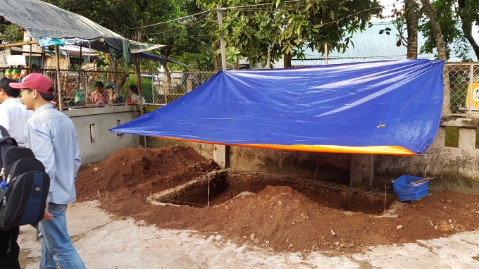 Đo&agrave;n sẽ mở rộng hố n&agrave;y th&ecirc;m một phần để xem th&ecirc;m c&aacute;c lớp đ&aacute; n&agrave;y c&oacute; chạy nối tiếp nữa hay kh&ocirc;ng.