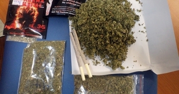 Cơn sóng ngầm mang tên "cỏ Mỹ"