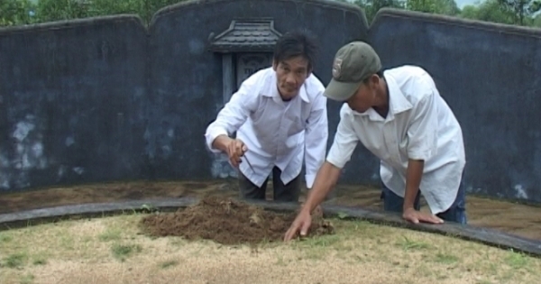 Thông tin mới nhất về việc nhiều ngôi mộ bị kẻ xấu đóng đinh ở Thừa Thiên - Huế