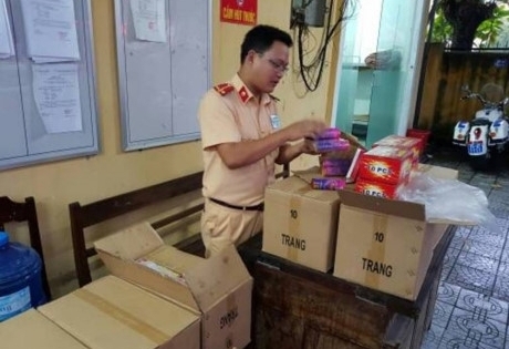 CSGT tỉnh Thừa Thiên – Huế chặn đứng pháo điện “lậu” trên đường vào Quảng Ngãi