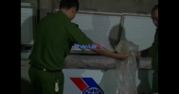 Kinh hoàng gần 700kg thịt lợn bốc mùi hôi thối chuẩn bị được chế biến để đưa ra thị trường