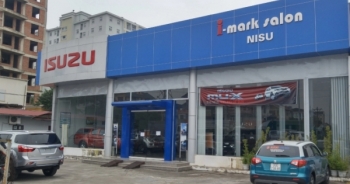 Khách hàng tố đại lý Isuzu Long Biên bán xe " đểu"