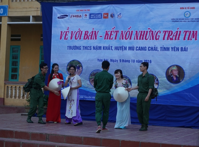 Li&ecirc;n chi đo&agrave;n khoa Việt Nam học trường Đại học Sư phạm H&agrave; Nội đ&atilde; thực hiện chương tr&igrave;nh thiện nguyện &ldquo;Về với bản &ndash; Kết nối những tr&aacute;i tim&rdquo;&nbsp;
