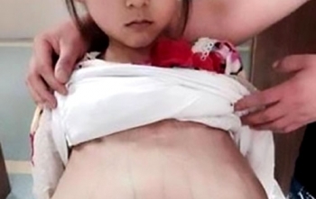 Mang thai ở tuổi 12 tổn hại đến sức khỏe như thế nào