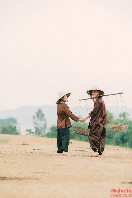 Họ h&oacute;a th&acirc;n th&agrave;nh một cặp đ&ocirc;i