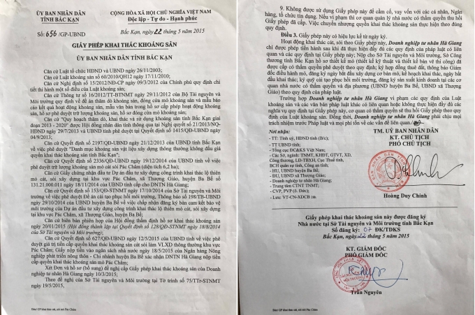 Bắc Kạn: T&agrave;u khai th&aacute;c c&aacute;t li&ecirc;n tục hứng