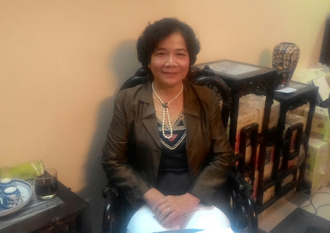 Tiến sĩ Trần Thị Dung&nbsp;khẳng định nước mắm truyền thống chứa arsen l&agrave; đương nhi&ecirc;n v&igrave; n&oacute; c&oacute; sẵn trong c&aacute; tươi.&nbsp;Đ&acirc;y l&agrave; arsen hữu cơ, kh&ocirc;ng g&acirc;y độc hại đối với sức khỏe người ti&ecirc;u d&ugrave;ng. Ảnh: Nguyễn Hồng.