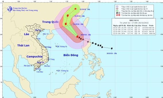 Vị tr&iacute; v&agrave; hướng di chuyển của cơn b&atilde;o số 8.&nbsp;Ảnh do&nbsp;Trung t&acirc;m Dự b&aacute;o Kh&iacute; tượng thủy&nbsp;văn Trung ương ph&aacute;t l&uacute;c 17g chiều 20/10.