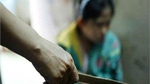 Hà Nội: Phát hiện vợ và người lạ trên giường đêm 20/10