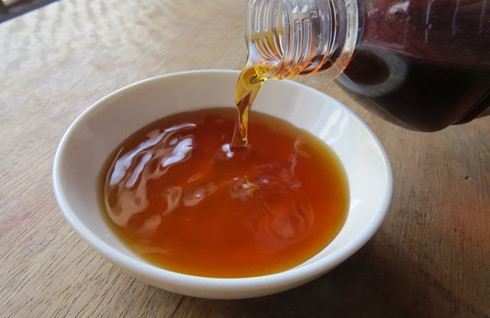 Theo kết quả kiểm nghiệm, 100% mẫu nước mắm kiểm nghiệm đều an to&agrave;n. Ảnh: minh họa