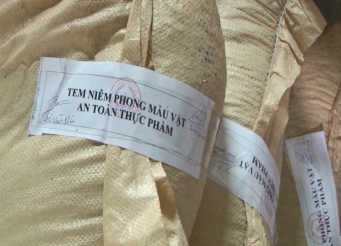 Ni&ecirc;m phong mẫu vật để tiếp tục điều tra l&agrave;m r&otilde;.