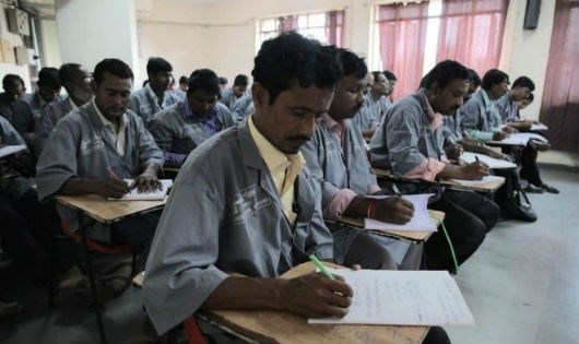 Liver Foundation tổ chức c&aacute;c kh&oacute;a học đ&agrave;o tạo thầy y &ldquo;l&agrave;ng&rdquo; nhằm cải thiện hệ thống y tế.