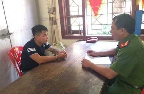 Nghĩ công an đã quên vụ án kẻ trốn truy nã mò về quê thì bị bắt giữ