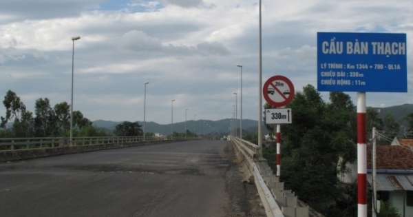 Quảng Nam: Cô gái nhảy cầu tự tử vì bị người yêu phản bội