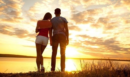 Chuyện "chồng nhặt" thời @