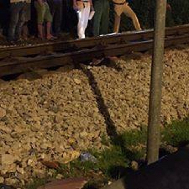 Sau vụ tai nạn, cơ quan chức năng đ&atilde; tới hiện trường để xử l&yacute; vụ việc(Ảnh: Giang Anh).