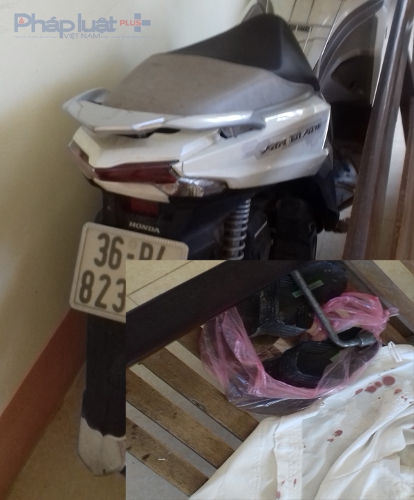 Chiếc xe bị đạp ph&aacute; c&ugrave;ng hung kh&iacute; l&agrave; chiếc c&ocirc;ng sắt được giao nộp cho C&ocirc;ng an.