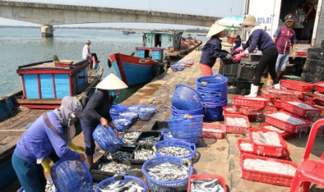 C&aacute;c chuy&ecirc;n gia kinh tế cho rằng, cần t&aacute;i cơ cấu bộ m&aacute;y để th&ecirc;m % tăng trưởng. (Ảnh minh họa)