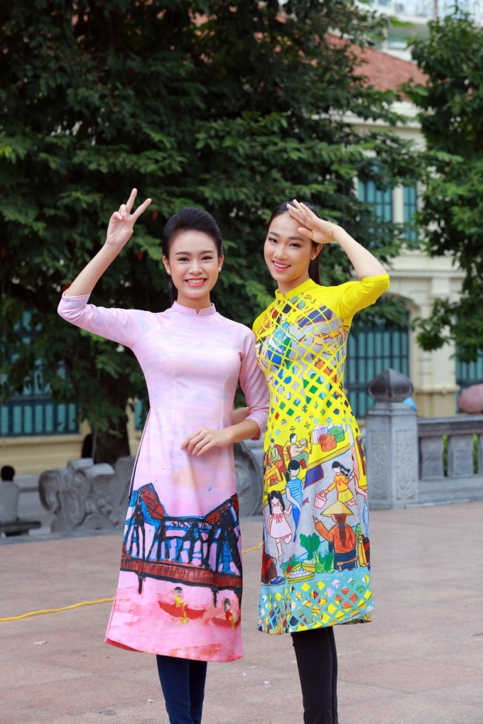 D&agrave;n Hoa hậu, &Aacute; hậu c&ugrave;ng nhảy flashmob g&acirc;y &lsquo;n&aacute;o loạn&rsquo; Hồ Gươm s&aacute;ng sớm