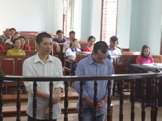 C&aacute;c bị c&aacute;o tại t&ograve;a.