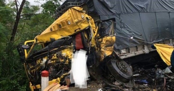 Tai nạn kinh hoàng trên đường tránh TP Huế, ít nhất 3 người thương vong