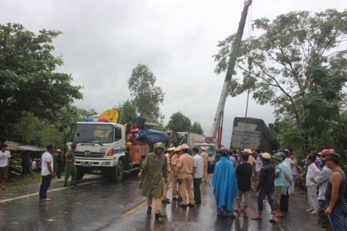 Cả 3 xe&nbsp;&ocirc; t&ocirc;&nbsp;trong vụ TNGT li&ecirc;n ho&agrave;n tr&ecirc;n đường tr&aacute;nh QL1 qua TP. Huế (Thừa Thi&ecirc;n-Huế) đều c&ograve;n hạn kiểm định.