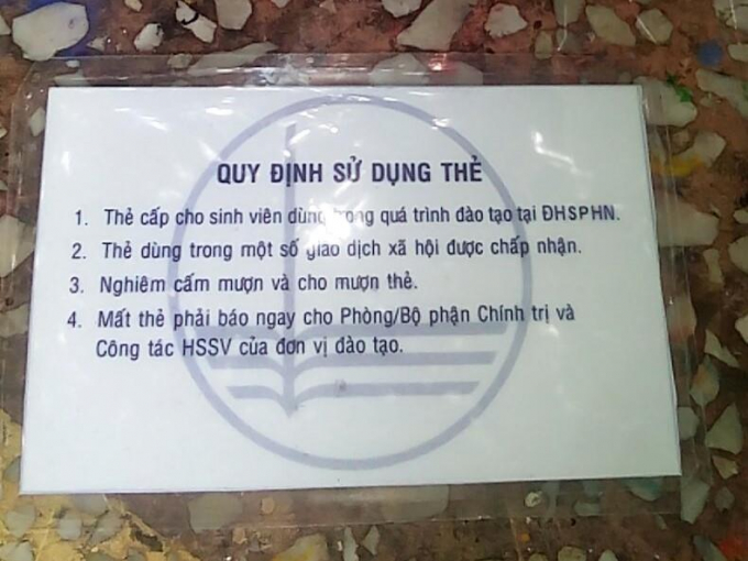 C&aacute;c quy định c&oacute; vẻ nghi&ecirc;m t&uacute;c n&agrave;y trở n&ecirc;n v&ocirc; nghĩa khi m&agrave; thẻ giả đ&atilde; ho&agrave;nh&nbsp;h&agrave;nh.