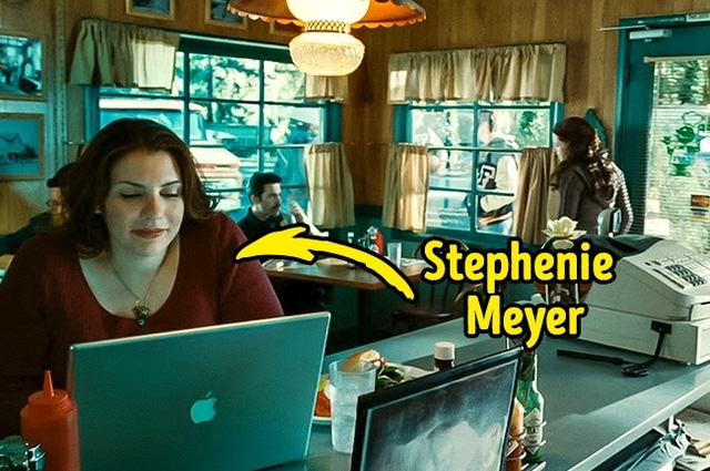 Stephenie Meyer- t&aacute;c giả của bộ tiểu thuyết &ldquo;Twilight &ldquo; đ&atilde; từng xuất hiện trong serie phim về m&agrave; ca rồng c&ugrave;ng t&ecirc;n. Cụ thể, đ&oacute; l&agrave; cảnh phim m&agrave; Bella v&agrave; Charlie ở trong nh&agrave; h&agrave;ng v&agrave; nh&agrave; văn n&agrave;y ch&iacute;nh l&agrave; người phụ nữ c&oacute; m&aacute;i t&oacute;c m&agrave;u n&acirc;u đang d&ugrave;ng laptop ngồi ngay đằng sau hai nh&acirc;n vật ch&iacute;nh.