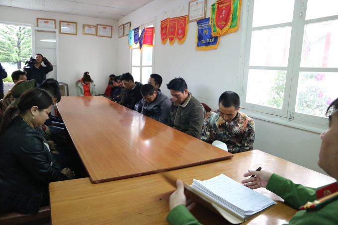 C&aacute;c đối tượng tại cơ quan c&ocirc;ng an.