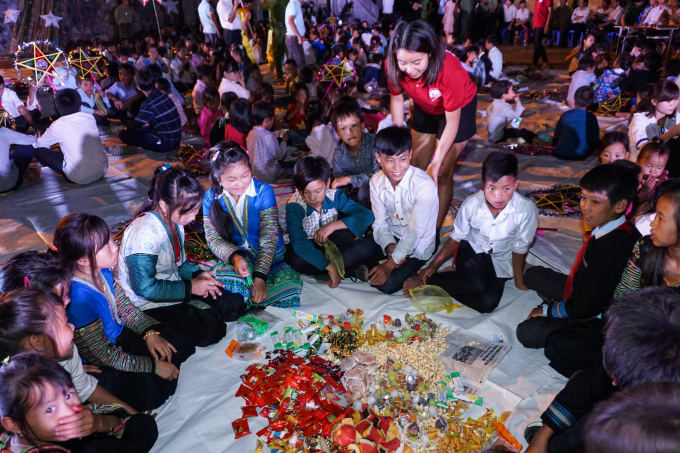 Ph&aacute; cỗ Trung Thu đơn giản m&agrave; &yacute; nghĩa.