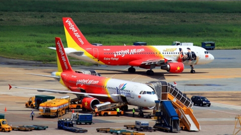 Cục H&agrave;ng kh&ocirc;ng Việt Nam cho biết, số lượng h&agrave;nh kh&aacute;ch kh&ocirc;ng c&oacute; chỗ tr&ecirc;n đường bay TP HCM - H&agrave; Nội tăng cao