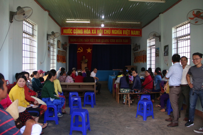 Buổi xin lỗi c&ocirc;ng khai người d&acirc;n của trưởng c&ocirc;ng an x&atilde;